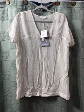Alysi Cream V-Neck Short Sleeve silk  Top